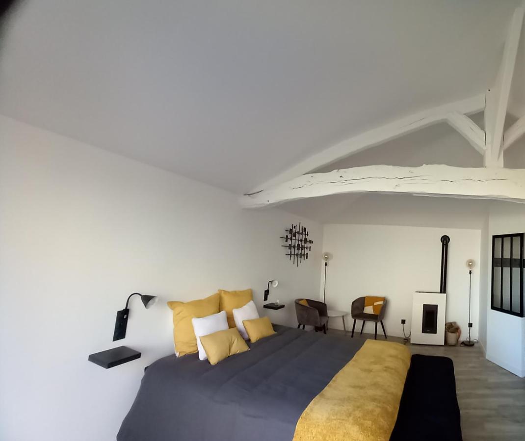 L'Atelier D'Andre Bed & Breakfast Monbahus Eksteriør bilde