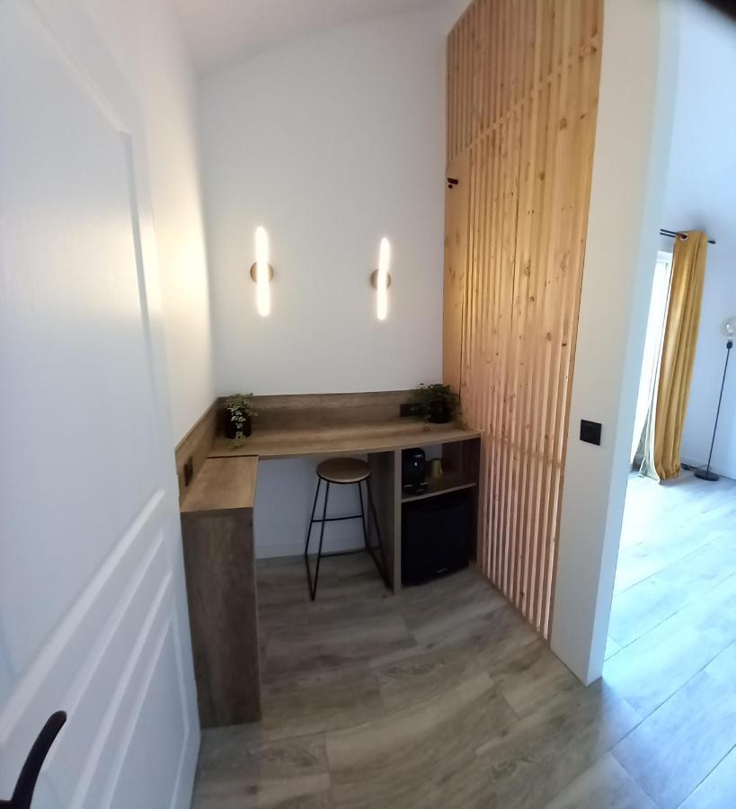 L'Atelier D'Andre Bed & Breakfast Monbahus Eksteriør bilde